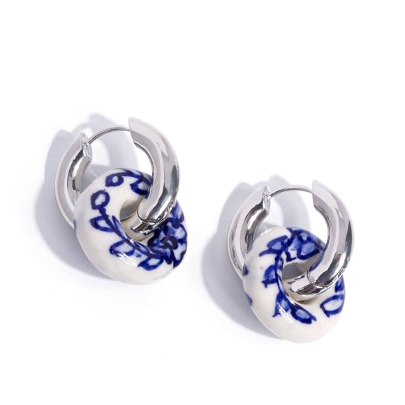Jewelry - Elegant Hoops